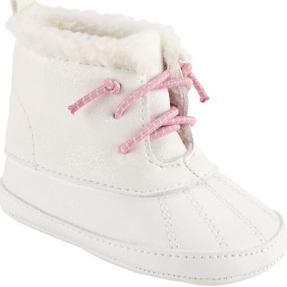 Carter's Baby & Infant Girl pink and white Loop Closure 6-9 months - Picture 1 of 5